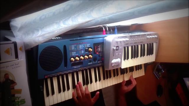 Tomorrow Never Dies - Piano смотреть онлайн