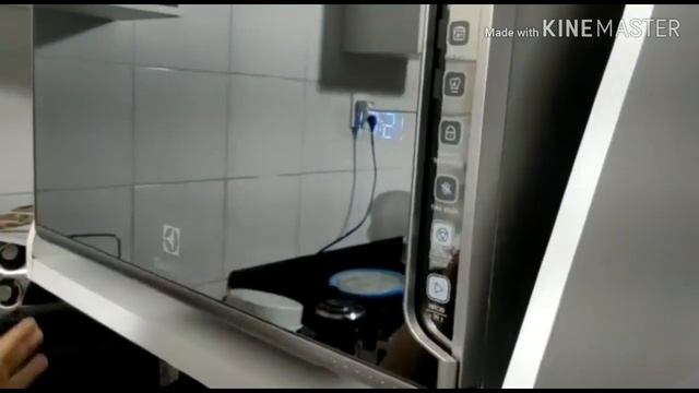 Micro-Ondas cor Prata com Painel Integrado 31L Electrolux (MI41S) - 127V compensa? смотреть онлайн