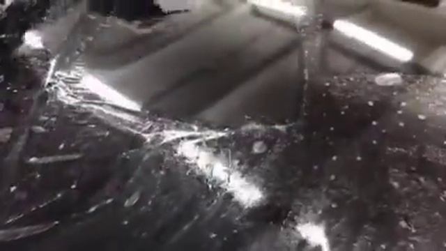 Защита капота от сколов. Оклейка автомобиля защитной прозрачной бронеплёнкой становится популярной смотреть онлайн