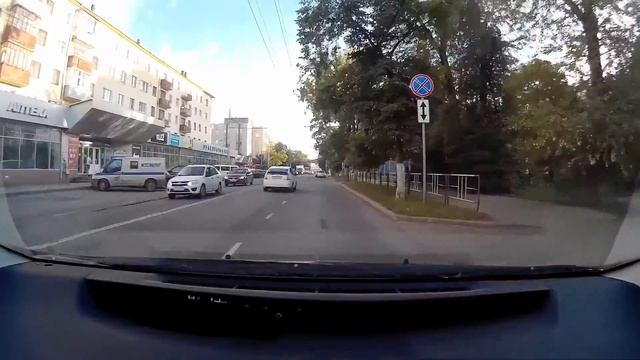 приус белый по встречке объехал пешеходов смотреть онлайн