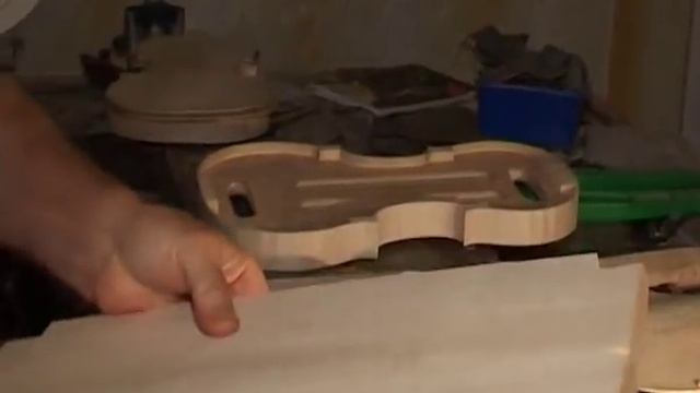 Violin maker Myroslav Putsentela смотреть онлайн