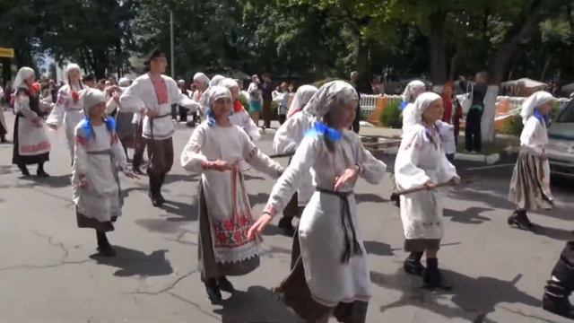 Шэсце ўдзельнікаў Рэспубліканскага фестывалю фальклорнага мастацтва "Берагіня" , г.п.Акцябрскі смотреть онлайн