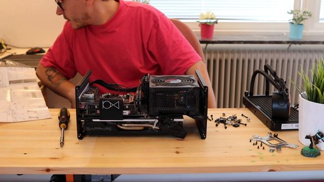 Louqe Ghost S1 (Ep.4 part 1) And Deepcool L240 (Ep.2) смотреть онлайн