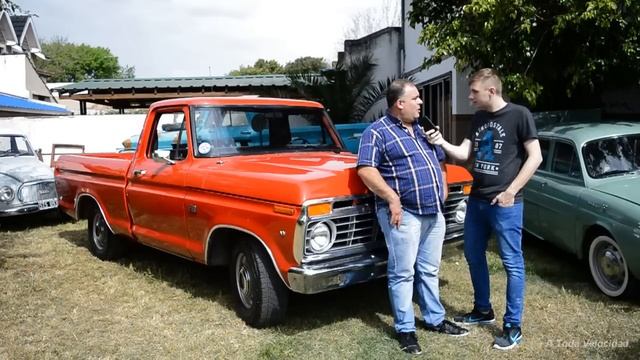 CAMIONETA FORD F100 V8 - UNIENDO CLASICOS DE ARGENTINA - 10/2017. смотреть онлайн
