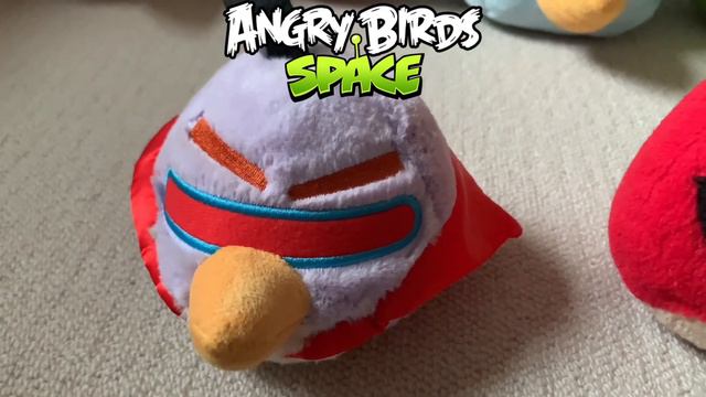 My Angry Birds Plush Collection! (April 2023) смотреть онлайн