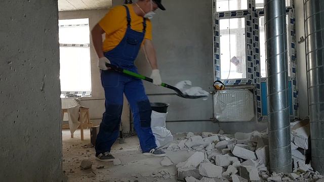Крутейший способ уборки строительного мусора смотреть онлайн