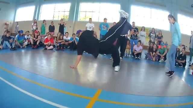 Мужик vs Gizmo vs Таня Пестерева смотреть онлайн