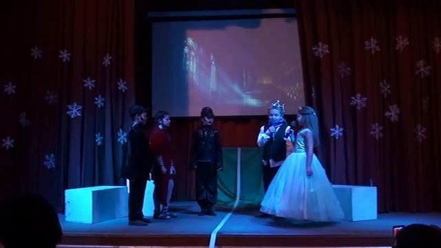 Новогодний спектакль по сказке “Снежная Королева”. смотреть онлайн