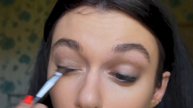 MILA KUNIS MAKE-UP TUTORIAL ♡ смотреть онлайн