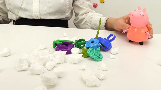 Свинка Пеппа - Видео для детей - Пеппа чистит бассейн смотреть онлайн