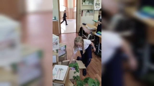 Учителя и дети ГБОУ школы 242 Петербурга приняли  участие в акции 
