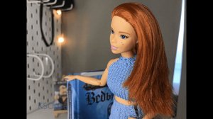 Одежда для кукол крючком. Костюм "Резинка".