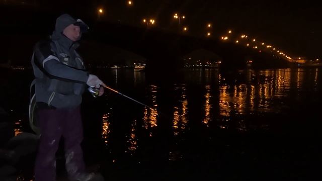 Судак на воблеры зимой. Рыбалка с друзьями и подписчиками смотреть онлайн