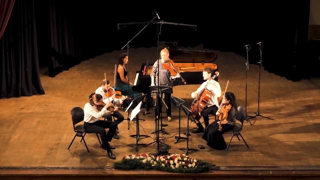 Oleg Bogod / It Takes Two (plus Four) to Tango смотреть онлайн