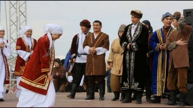 РУССКАЯ ДЕВУШКА СТАЛА КАЗАШКОЙ И ОБРАТИЛАСЬ КАЗАХСТАНУ! смотреть онлайн