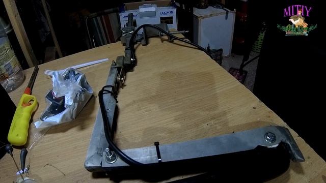 Крепление датчика эхолота TripleShot