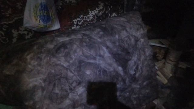 Живу в лесу. НОВОЕ утепление лесной хижины. СТАЛО УЮТНЕЕ смотреть онлайн