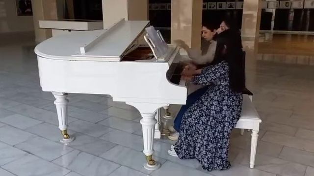 Marteen Smith Tango for 6 hands piano смотреть онлайн