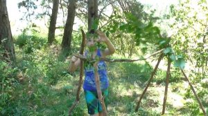 Шалаш в лесу своими руками