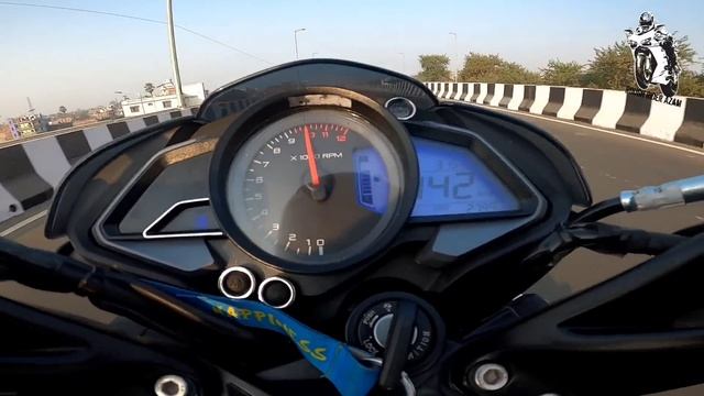 Pulsar ns200 Bs6 Vs Mt 15 bs6 Race смотреть онлайн