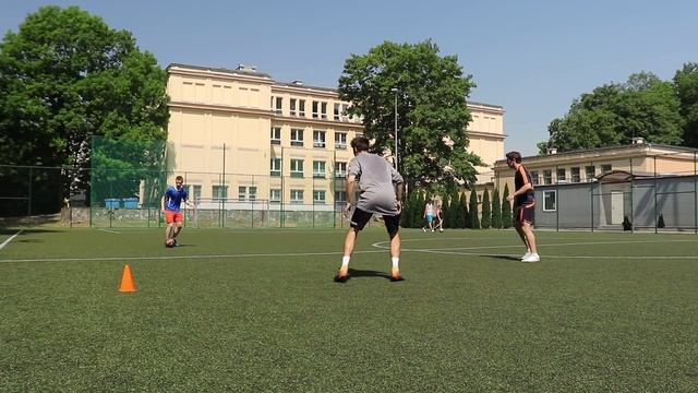 ХИТРОСТИ ДЛЯ ЗАЩИТНИКОВ! ЛАЙФХАКИ ЧТОБЫ ОТОБРАТЬ МЯЧ В ФУТБОЛЕ! СТАНЬ ХОРОШИМ ЗАЩИТНИКОМ! ОБУЧЕНИЕ смотреть онлайн