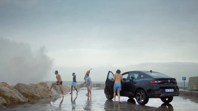 Renault Arkana смотреть онлайн