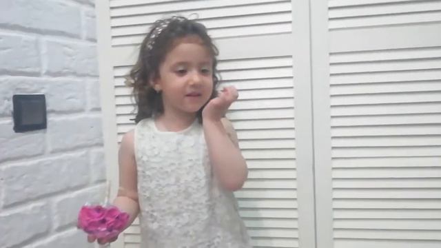 Поздравление для бабушки / Поздравление на день рождения / Каролина поздравляет смотреть онлайн