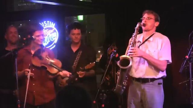Tonight the Bottle Let Me Down- Toni Price feat. Warren Hood & the Hoodlums смотреть онлайн