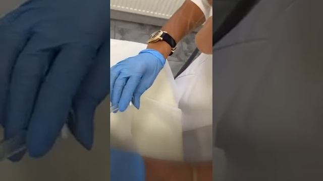 Елена Малышева делает уколы красоты смотреть онлайн