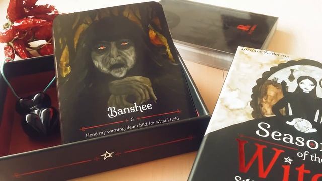 SEASONS OF THE WITCH: SAMHAIN ORACLE, 2-е издание смотреть онлайн