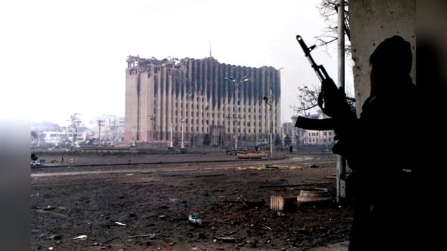 Обзор фильма - Рок-н-рольщик смотреть онлайн