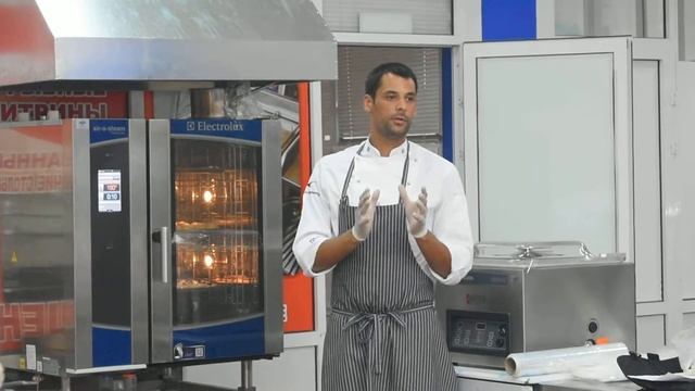 Возможности пароконвектомата Electrolux смотреть онлайн