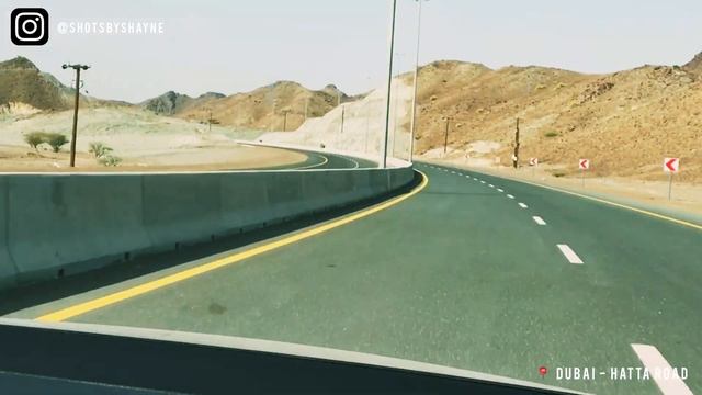 Driving from Dubai to Hatta - Ford Mustang, Dodge Challenger & VW Golf GTI смотреть онлайн