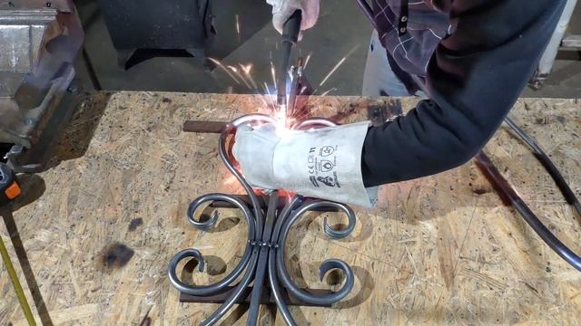 Кованая балясина своими руками. Blacksmithing.