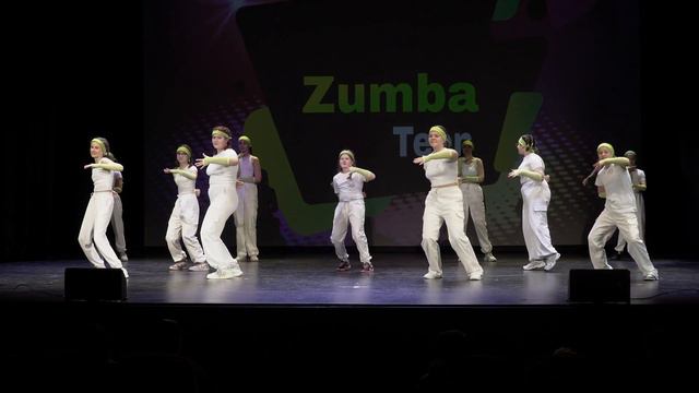 Zumba Teen тренер Мария Овсянкина