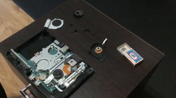 PlayStation 2 Slim (SCPH-90008)