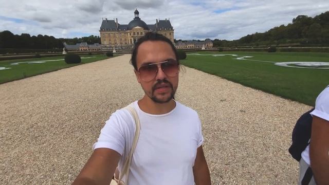 CHÂTEAU DE VAUX-LE-VICOMTE | The castle that inspired Versailles! смотреть онлайн