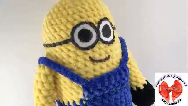 Купить мягкую игрушку миньона, Гадкий я, вязаный, 20 см смотреть онлайн