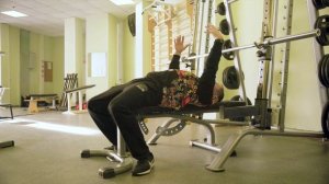 ПРАВИЛЬНЫЙ ЖИМ ШТАНГИ ЛЁЖА ОТ ГРУДИ НА СКАМЬЕ. Как надо делать. В чём особенности.