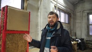 Собираем панель для дома из соломы. Экскурсия по производству соломенных панелей
