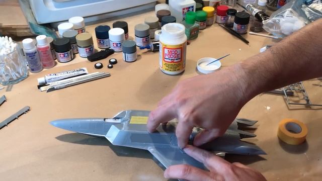 Building the Hasegawa 1/48th Scale F-22 “Raptor” Fighter Jet смотреть онлайн