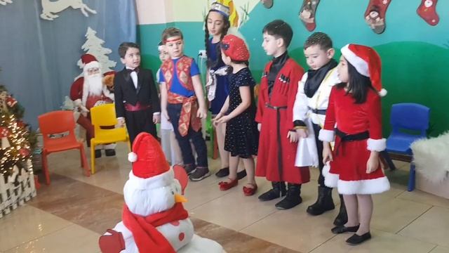 #VLOGMAS КАК Я ВСТРЕТИЛА ДЕДА МОРОЗА И ЧТО ОН МНЕ ПОДАРИЛ смотреть онлайн