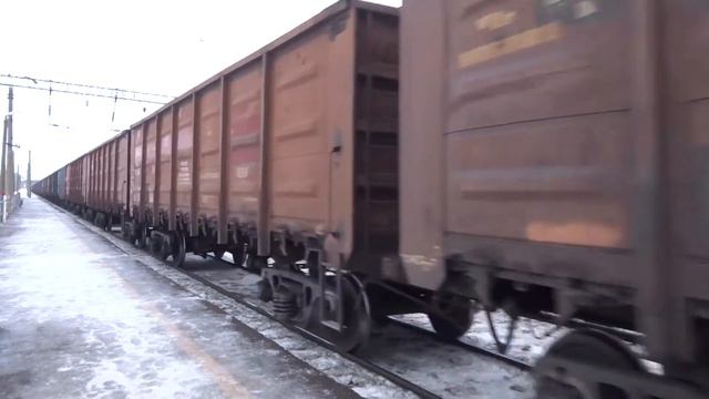 Электровоз ВЛ80С-1146 с грузовым поездом смотреть онлайн