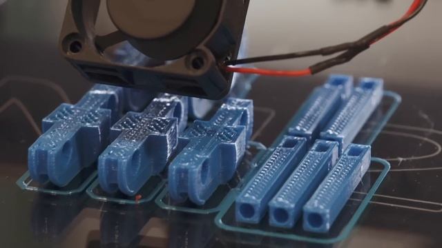 Rice bioengineers use 3-D printers to give kids a hand смотреть онлайн