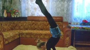 ГИМНАСТИКА/ Упражнение Стойка на локтях/ Йога  растяжка и шпагат/ Gymnastic Vs Yoga  New Challengе