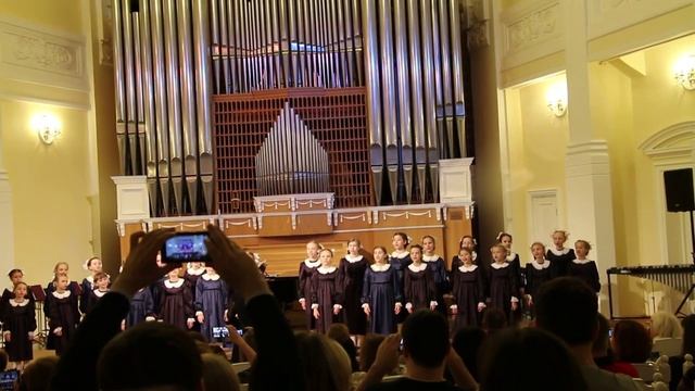 Песня - Когда весна в окно постучит - Музыкальное училище смотреть онлайн