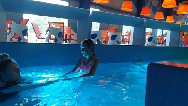 Где отдохнуть в Эстонии?Аквапарк в Виимси Атлантис\Atlantis Н2О.Таллинн.Атлантида Водный центр,Спа смотреть онлайн