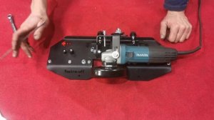 Универсальный заусовщик для запила плитки под 45 градусов