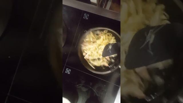 паста с лосоем и моцареллой