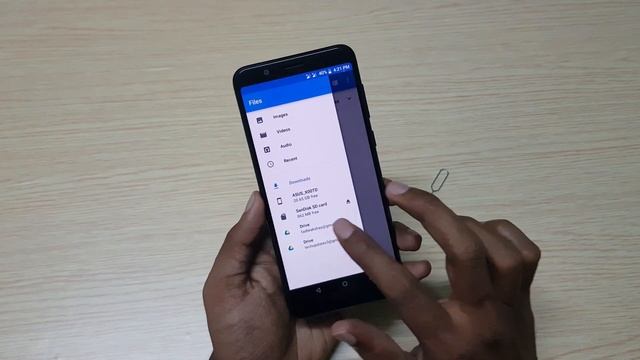 How to insert SIM & MicroSD Card in Asus Zenfone Max Pro M1 смотреть онлайн